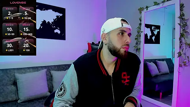 Maximo Wolff online show from 11-28-25, 07:58