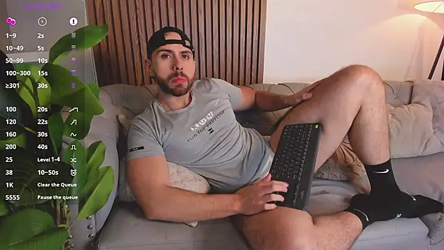 Maximo Wolff online show from 03-20-26, 01:23