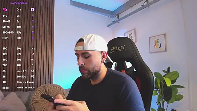 Maximo Wolff online show from 02-21-26, 08:00