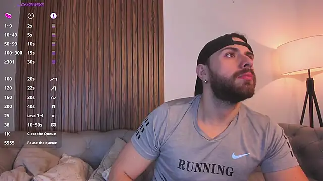 Maximo Wolff online show from 04-11-26, 08:01