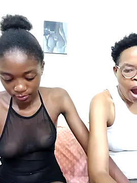 Miss-Hennessy online show from 03-18-26, 09:48