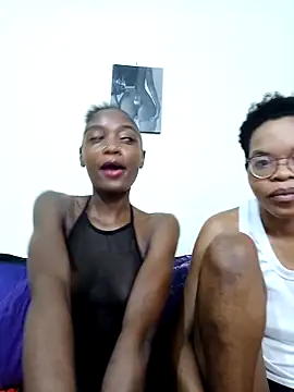 Miss-Hennessy online show from 03-05-26, 01:02