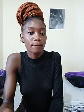 Snapshot of Miss-Hennessy chatting on 05-09-26, 01:47 Miss-Hennessy online show from 05-09-26, 01:47