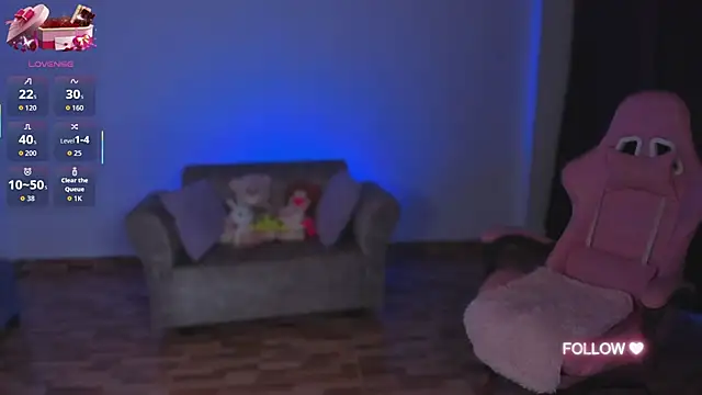 lunaarose online show from 09-17-25, 04:14