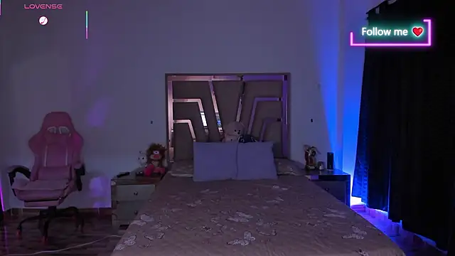 lunaarose online show from 03-11-26, 02:38