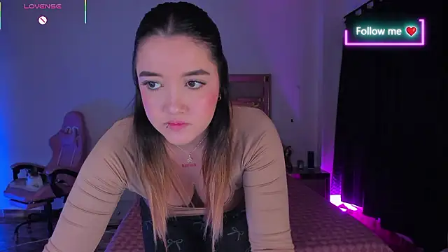 Snapshot of lunaarose chatting on 02-28-26, 03:39 lunaarose online show from 02-28-26, 03:39