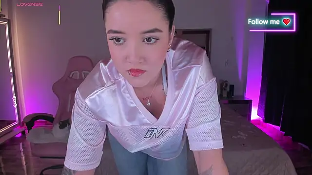 Snapshot of lunaarose chatting on 05-07-26, 03:33 lunaarose online show from 05-07-26, 03:33