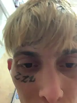 Snapshot of KinkyLatinCock chatting on 09-26-25, 06:53 KinkyLatinCock online show from 09-26-25, 06:53