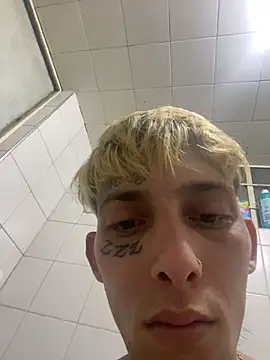 Snapshot of KinkyLatinCock chatting on 10-28-25, 01:54 KinkyLatinCock online show from 10-28-25, 01:54