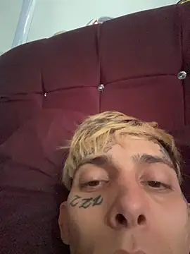 Snapshot of KinkyLatinCock chatting on 10-24-25, 12:48 KinkyLatinCock online show from 10-24-25, 12:48