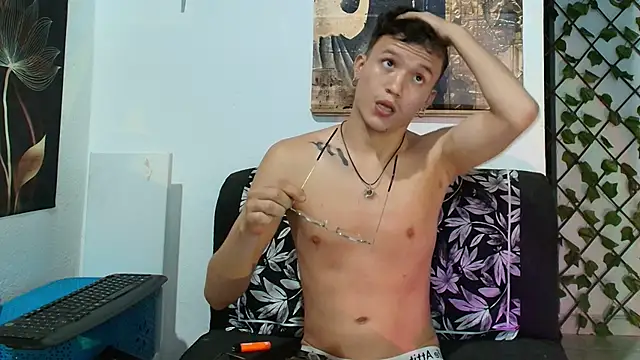 Snapshot of Patrick_phoenix chatting on 01-10-26, 01:01 Patrick phoenix online show from 01-10-26, 01:01