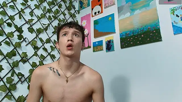 Snapshot of Patrick_phoenix chatting on 09-17-25, 06:32 Patrick phoenix online show from 09-17-25, 06:32