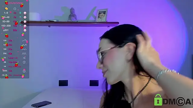Snapshot of Scarlett_Jackson2 chatting on 05-08-26, 05:55 Scarlett Jackson2 online show from 05-08-26, 05:55