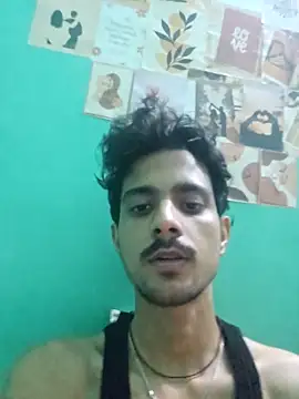 Snapshot of Sushant001 chatting on 02-05-26, 06:04 Sushant001 online show from 02-05-26, 06:04