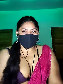 Snapshot of Telugu--Nadhini143 chatting on 10-13-25, 04:19 Telugu--Nadhini143 online show from 10-13-25, 04:19