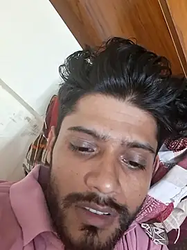 Snapshot of king_raaj1999 chatting on 08-04-26, 05:17 king raaj1999 online show from 08-04-26, 05:17