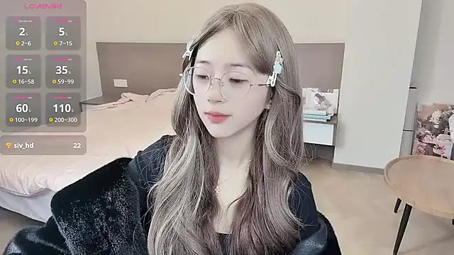 nini a online show from 11-08-25, 03:10