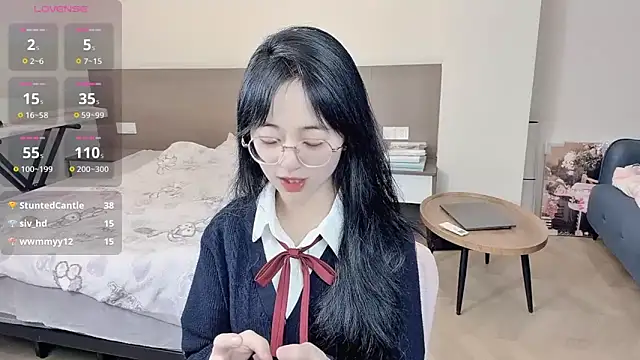 nini a online show from 12-19-25, 12:18