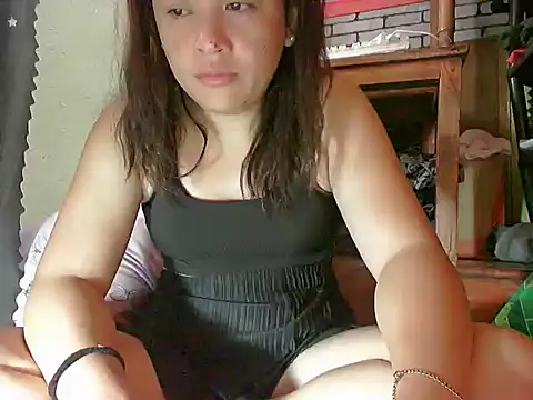 Snapshot of betty02 chatting on 04-30-26, 05:14 betty02 online show from 04-30-26, 05:14