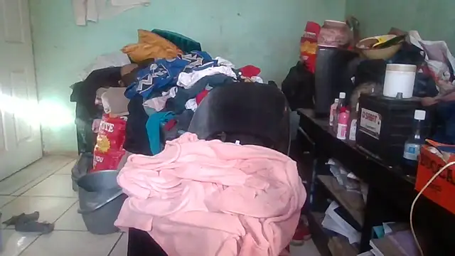 Nicky52 online show from 11-19-25, 04:45