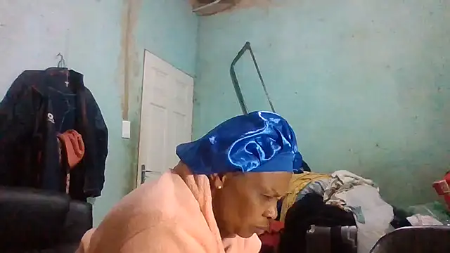 Snapshot of Nicky52 chatting on 05-24-26, 03:50 Nicky52 online show from 05-24-26, 03:50