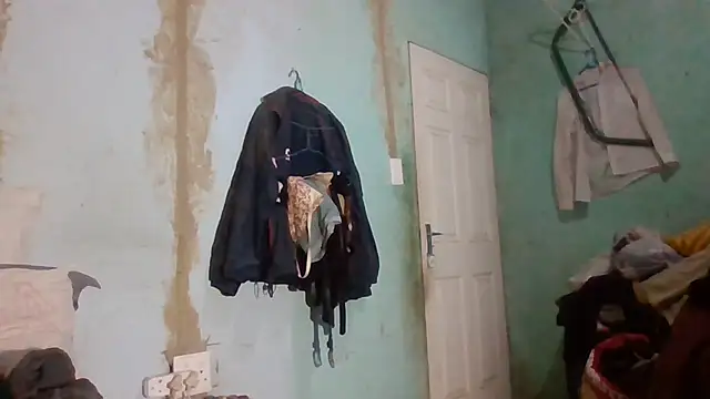 Nicky52 online show from 11-20-25, 05:46