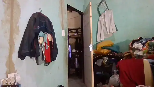 Nicky52 online show from 10-31-25, 06:15