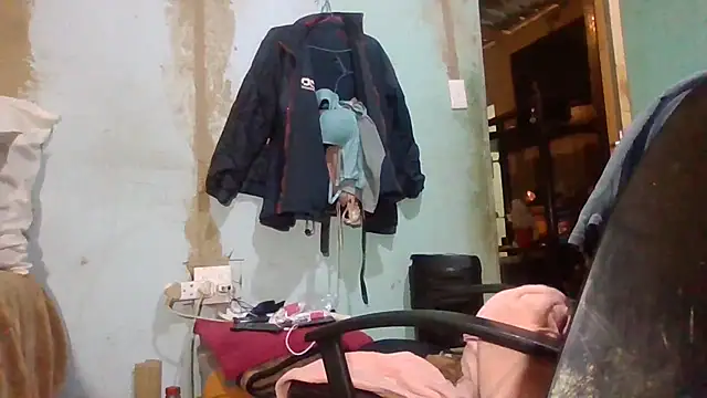 Nicky52 online show from 04-10-26, 03:19