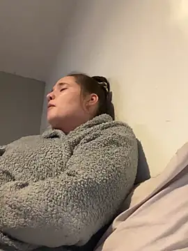 LollyLove  online show from 04-17-26, 08:11