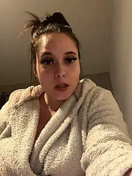 LollyLove  online show from 02-11-26, 09:03