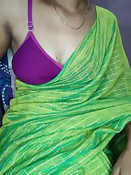 Snapshot of Nidhi_lovely chatting on 05-30-26, 03:13 Nidhi lovely online show from 05-30-26, 03:13