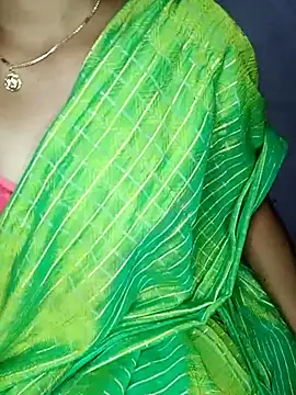 Snapshot of Nidhi_lovely chatting on 09-08-25, 05:12 Nidhi lovely online show from 09-08-25, 05:12