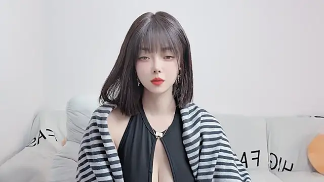 uikyy1 online show from 11-19-25, 07:08