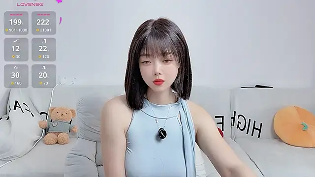 uikyy1 online show from 10-15-25, 07:38