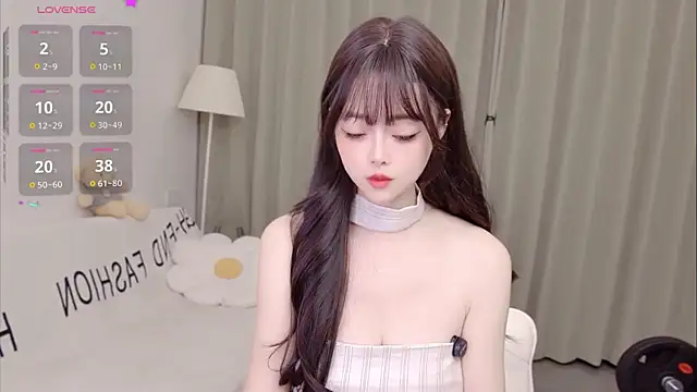 uikyy1 online show from 07-18-26, 11:41