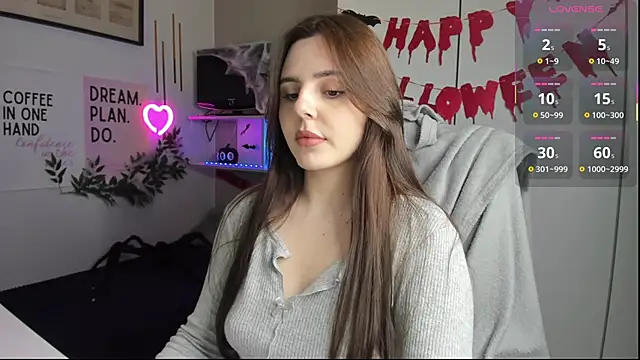 LiaWoow online show from 11-03-25, 02:31