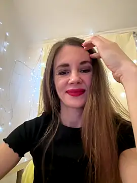 LucieMack online show from 12-14-25, 02:44