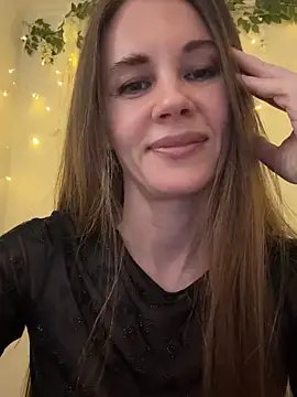 LucieMack online show from 03-18-26, 05:25