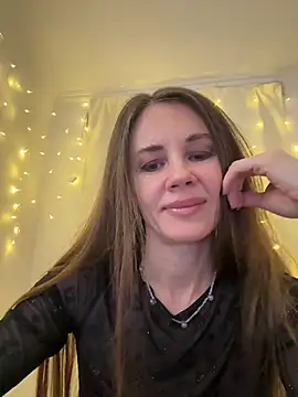 LucieMack online show from 02-20-26, 05:15