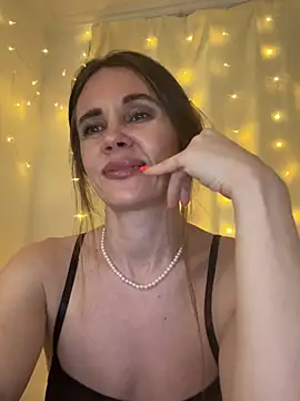 LucieMack online show from 05-22-26, 04:05