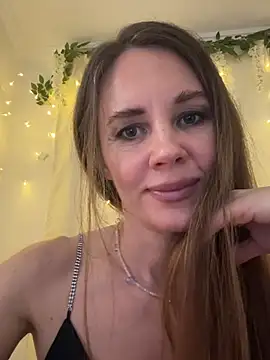 LucieMack online show from 02-27-26, 05:13