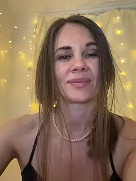 LucieMack online show from 05-13-26, 10:17