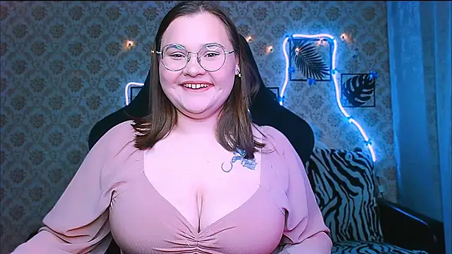 InLoveWithLife26 online show from 12-17-25, 07:30