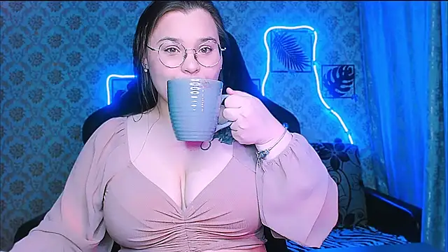 InLoveWithLife26 online show from 03-15-26, 07:32