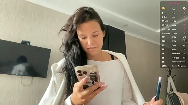 MaydaCornwall online show from 09-17-25, 06:04