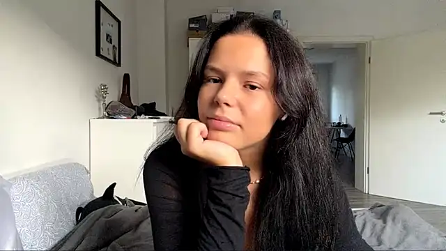 MaydaCornwall online show from 11-02-25, 03:06