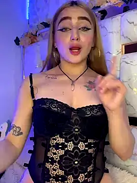 Snapshot of Sara_Sophia420 chatting on 10-10-25, 11:16 Sara Sophia420 online show from 10-10-25, 11:16