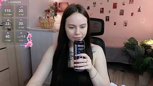 Alice Moondark online show from 03-20-26, 05:30