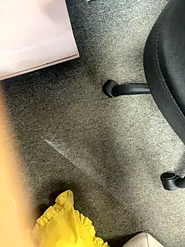 HiddenHoneyLDN online show from 11-12-25, 09:13