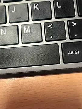 HiddenHoneyLDN online show from 11-26-25, 10:15